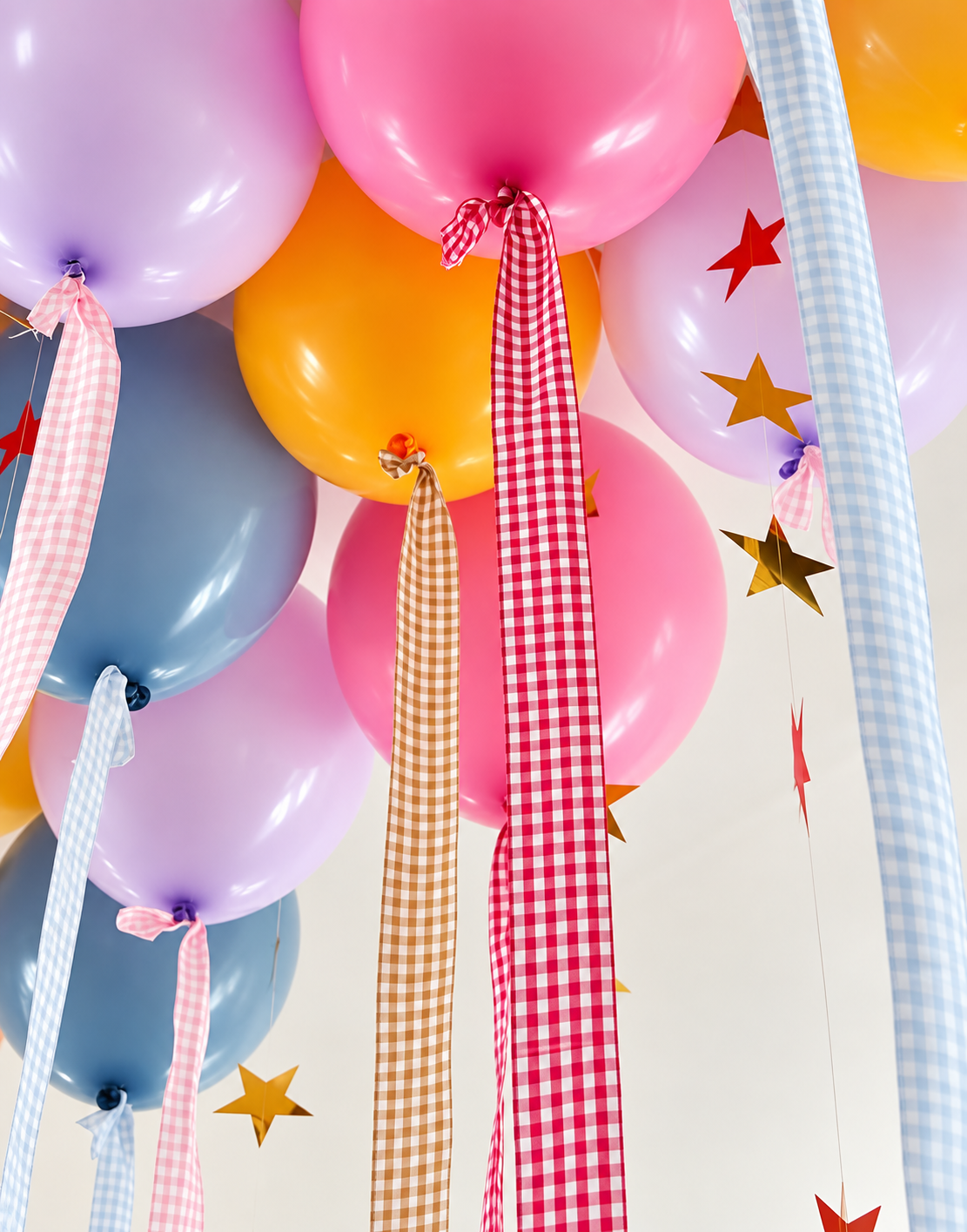 Gingham Sky Ceiling Balloons