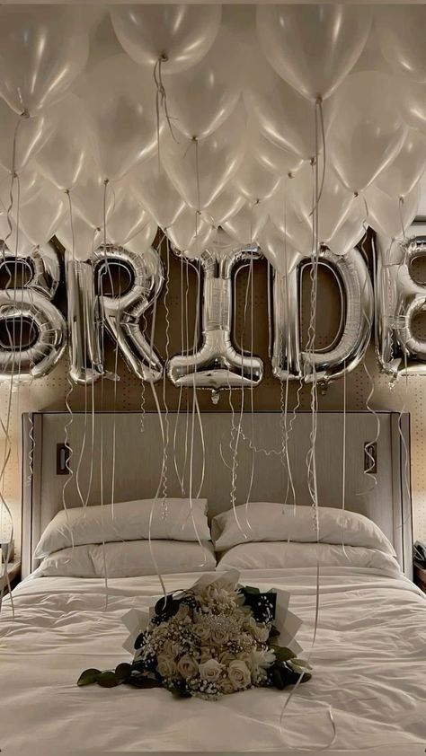 Bachelorette White Party Room Set