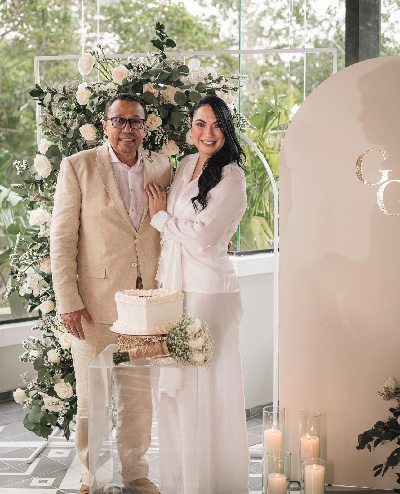 Eternal Ivory Bloom - Backdrop & floral installation