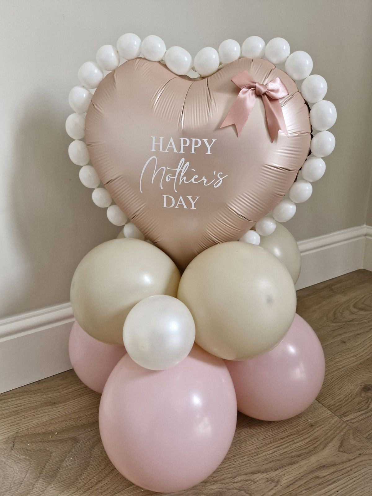 Mother’s Day Balloon Stand