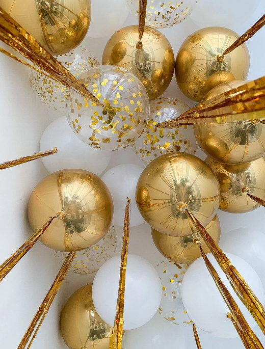 Golden Luxe Ceiling Balloons