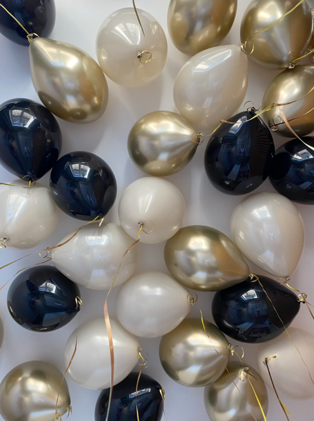Deep Navy, Ivory & Gold Ceiling